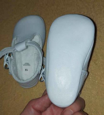 Milanuncios zapatitos blancos bebe talla 19