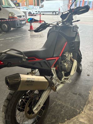 Aprilia Tuareg 660