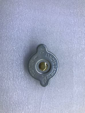 Tapon radiador mitsubishi accesorios de de segunda | Milanuncios