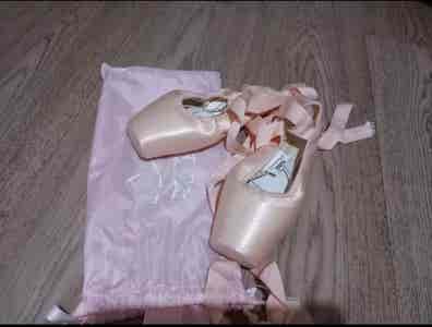 Vendo puntas ballet de segunda mano Milanuncios