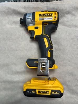 Llave de impacto 18V Dewalt DCF899HNT-XJ con 2 baterías