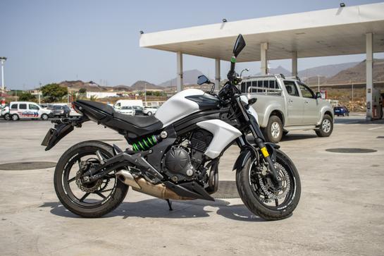 KAWASAKI - ER6N