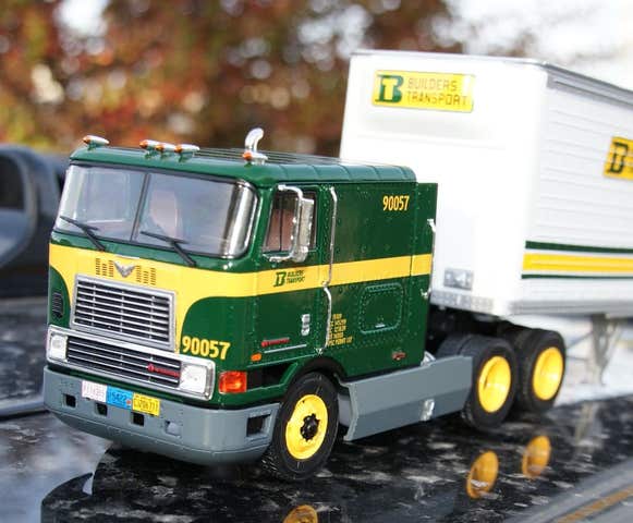 1/43.es #31 International Eagle 9800 COE, 1995, camions américains, camions