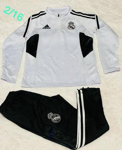 Chándal Real Madrid Niño 2012 de segunda mano por 30 EUR en