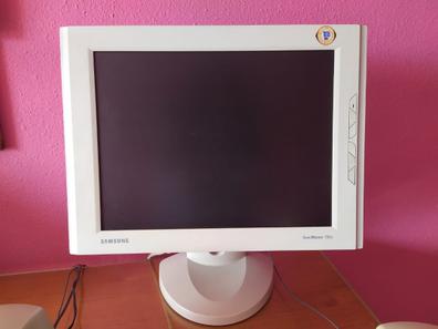 Monitor TV 15 pulgadas de segunda mano por 20 EUR en Fuensalida en