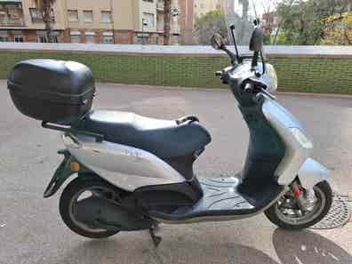 Rejilla Frontal Piaggio Fly 50, 125 Y 150 (dde 2012