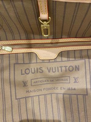 Cartera Louis Vuitton de segunda mano en Madrid en WALLAPOP