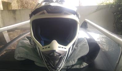 Casco de motocross online con visera