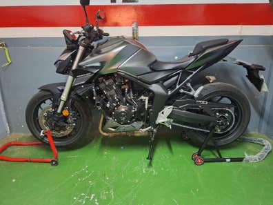 Honda - Hornet