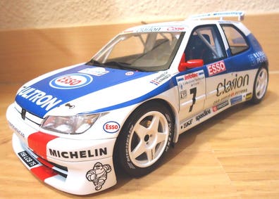 Peugeot 306 maxi rallye monte carlo version nuit,Solido 1/18eme , 22cm, métal