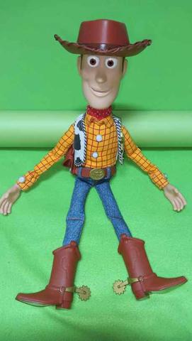 Sheriff woody muñeco deals