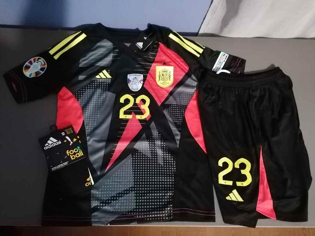 Milanuncios equipación Unái simon España niño