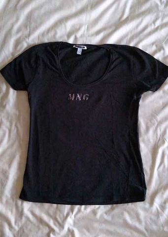 Camiseta discount negra mango