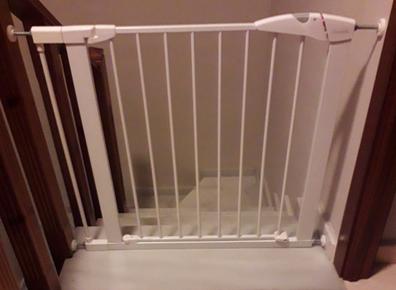 Alojamiento Toro temerario Barrera de escalera Accesorios de seguridad para bebé de segunda mano |  Milanuncios