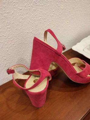 Zapatos tacon niña rosa fucsia de segunda mano por 10 EUR en