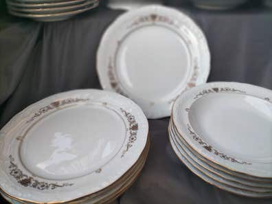 Vajilla 66 piezas porcelana costa verde de segunda mano Milanuncios