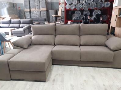 PEQUEÑO SOFÁ CAMA DE 2 PLAZAS GRIS TERCIOPELO! de segunda mano por 259,99  EUR en Madrid en WALLAPOP