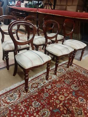 magia mesa Inspeccionar Mesa y 6 sillas de caoba Antigüedades de segunda mano baratas | Milanuncios
