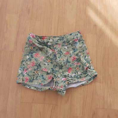 Vaqueros cortos stradivarius de segunda mano para mujer Milanuncios - Main Image