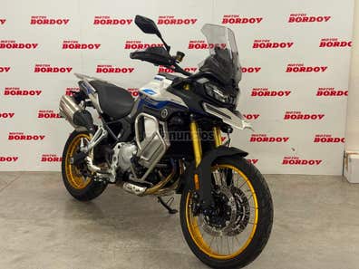 VOGE - 900 DSX