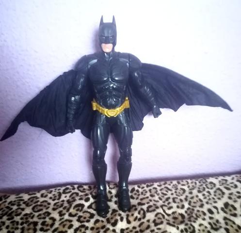 Milanuncios - Muñeco batman alas desplegables 35cm