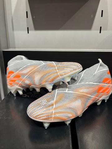 tinción web Decrépito Milanuncios - Botas de fútbol adidas Nemeziz gama alta