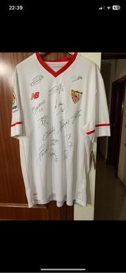 Quieres una CAMISETA DEL SEVILLA FC firmada por sus jugadores? - FEDEMA