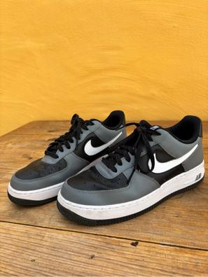 Nike air force one negras Ropa, zapatos y moda de hombre de segunda mano  barata