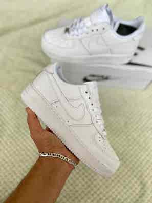 Nike Proveedores para empresas y negocios en Valencia | Milanuncios