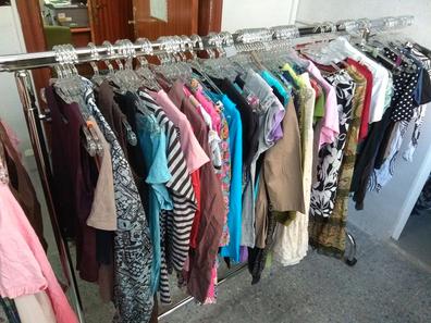Lote 25kg ropa usada de mujer verano de segunda mano por 75 EUR en Madrid  en WALLAPOP