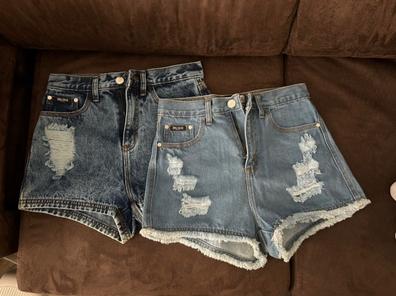 Jeans corte colombiano sin bolsillos ccon tres pinzas atras en San