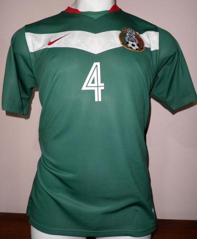 - Rafa camiseta verde Nike México