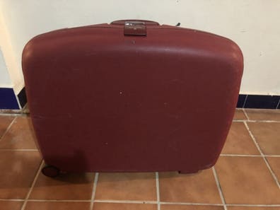 Maleta de viaje klein Otro tipo de ropa, calzado y complementos de segunda mano | Milanuncios