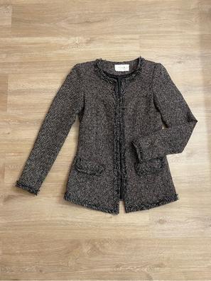 Chaqueta tweed desflecada negra