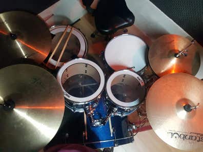 Bateria Baterías musicales de mano baratas | Milanuncios