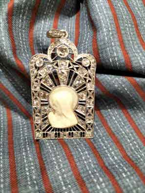 Joyas y bisutería de segunda barata en Sant Esteve de Palautordera | Milanuncios