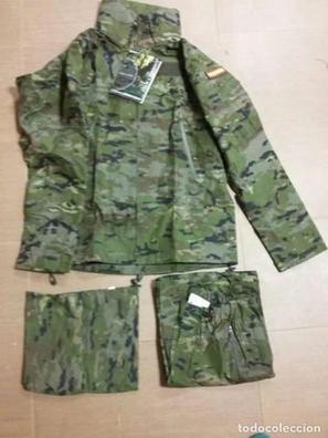 Nueva uniforme Militar ejército de tierra boscoso pixelado. 