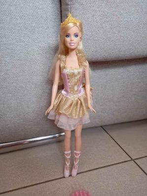 Barbie la princesa best sale y la costurera muñeca