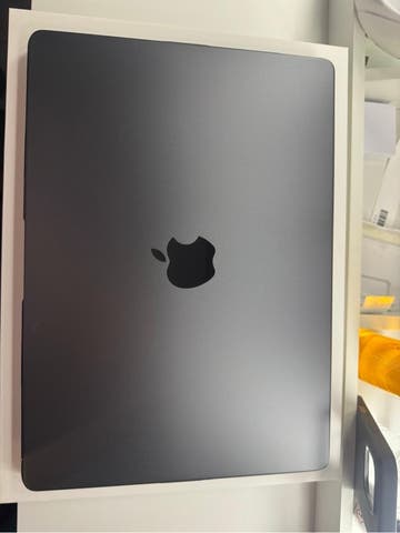 Macbook Pro M4 14,2"