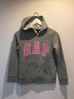 Sudadera GAP mujer talla M de segunda mano por 10 EUR en San Lorenzo de El  Escorial en WALLAPOP