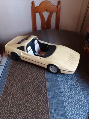 Coche Barbie escarabajo + muñeca de segunda mano por 18 EUR en Aldaia en  WALLAPOP