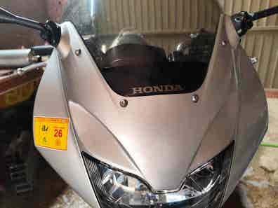 Honda - Hornet 600 s