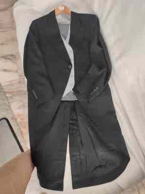 Chaqués y trajes de novio de segunda mano para hombre en Orihuela