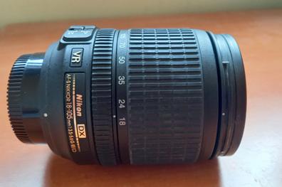 Nikon D3200 + AF-S DX 18 - 105 mm f/3.5 - 5.6 VR ED G + Estuche