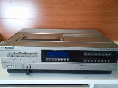 REPRODUCTOR VHS SANYO VHR-H774SP 15,00 € Segunda Mano Gijón E42759-0