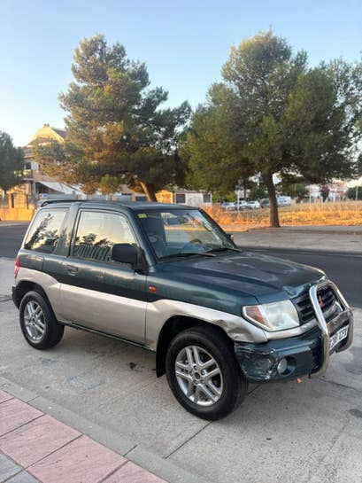 Mitsubishi - Montero io