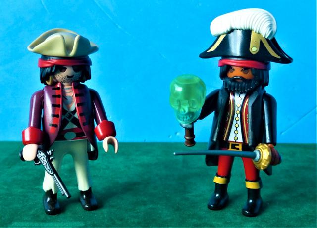 Milanuncios Pareja de piratas