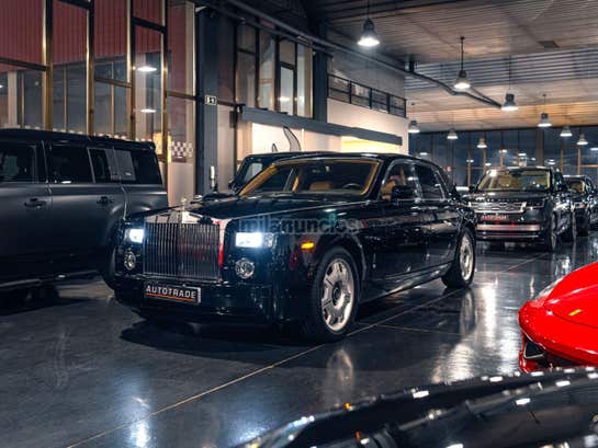 ROLLS-ROYCE Phantom