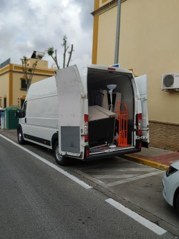 Recogida y entrega de muebles en punto limpio