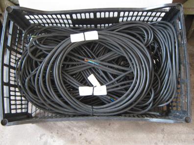 Recoge cables de segunda mano por 4 EUR en Zaragoza en WALLAPOP